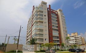LINDO NOVISSIMO e PÉ NA AREIA